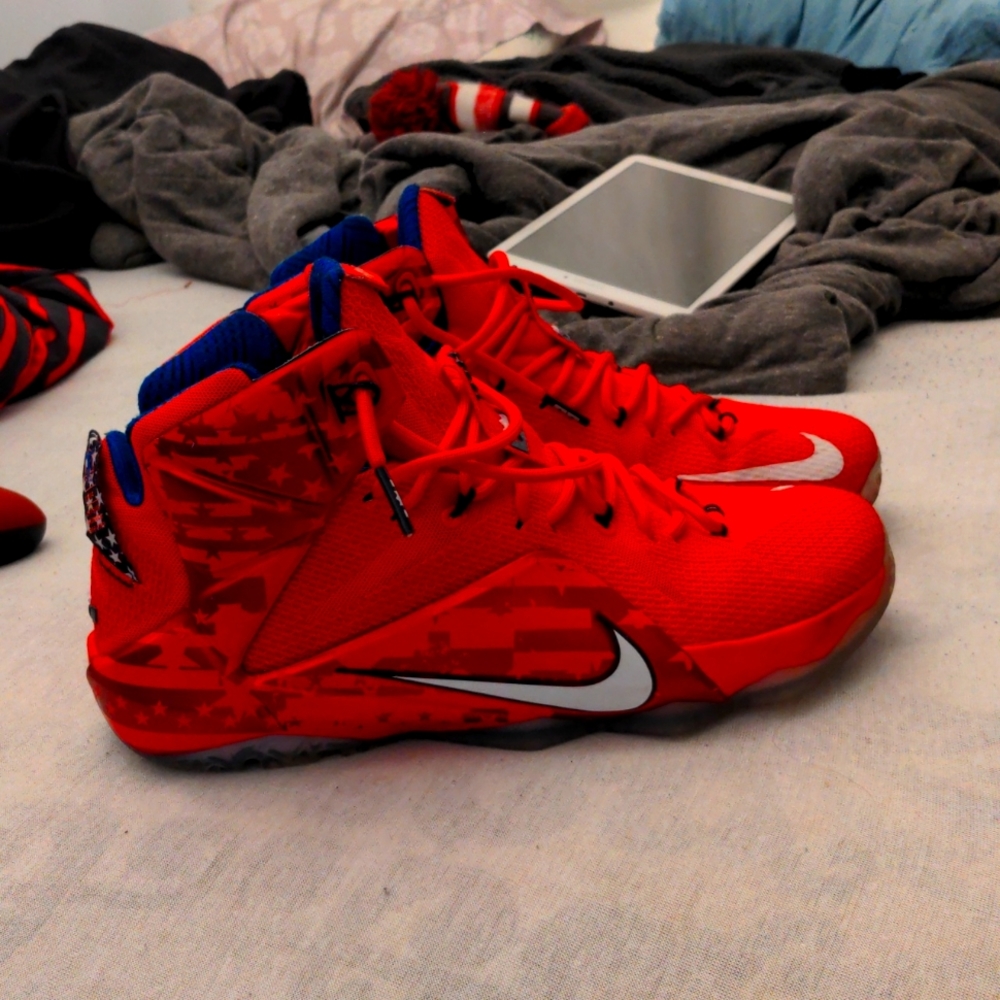 Nike LeBron James 12 Shoes  Rare Independence Day edition